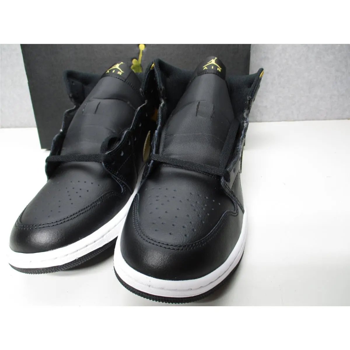 Nike shoes - Nike Air Jordan 1 - Air - Black 1