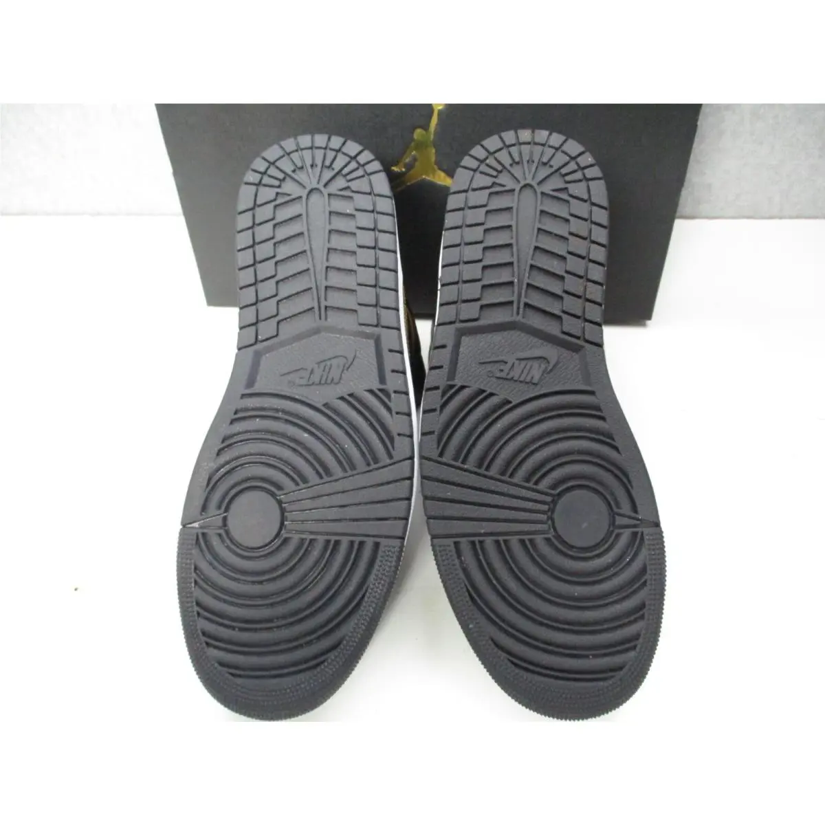 Nike shoes - Nike Air Jordan 1 - Air - Black 3
