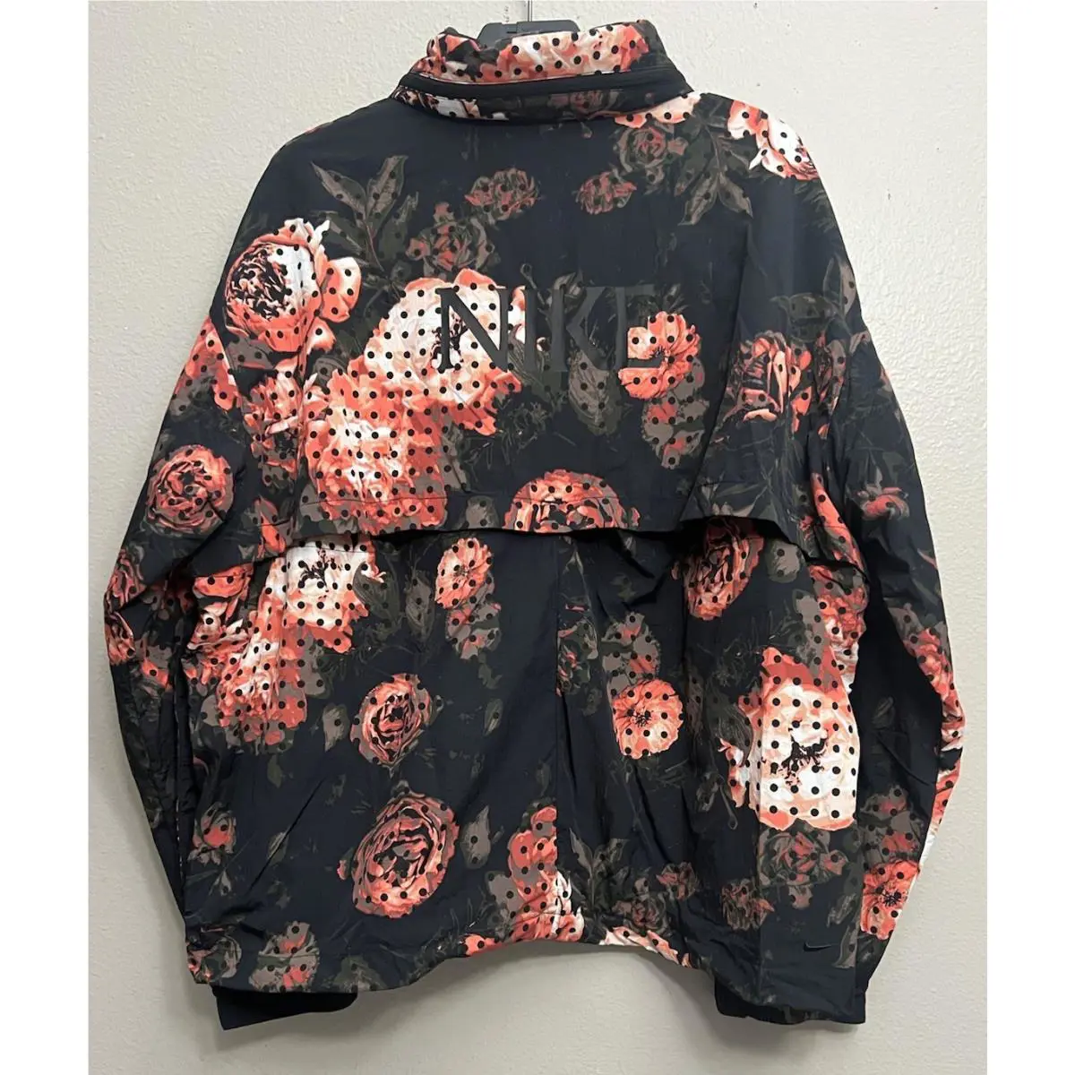 Nike clothing - Nike Tech Pack Therma Oversized Repel Jacket - HM9466-010 - Black (UPC: 197860037007) 4