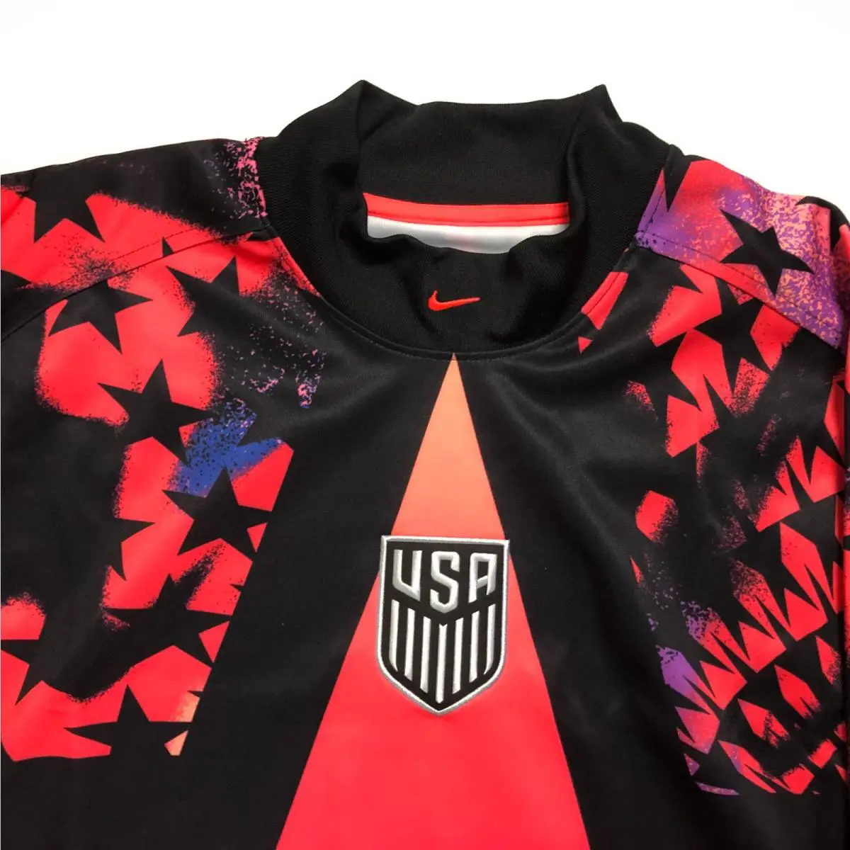 Nike clothing - Multicolor (UPC: 198487479775) 0