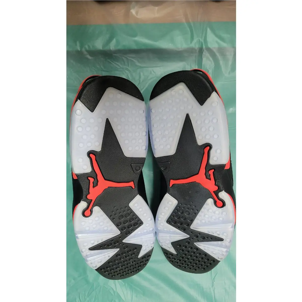 Nike shoes - Nike Air Jordan 6 - Air - Black 4