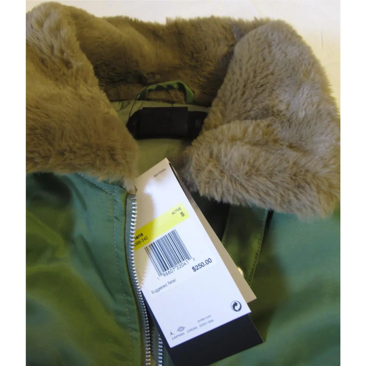 Nike clothing - OLIVE/Brown 10