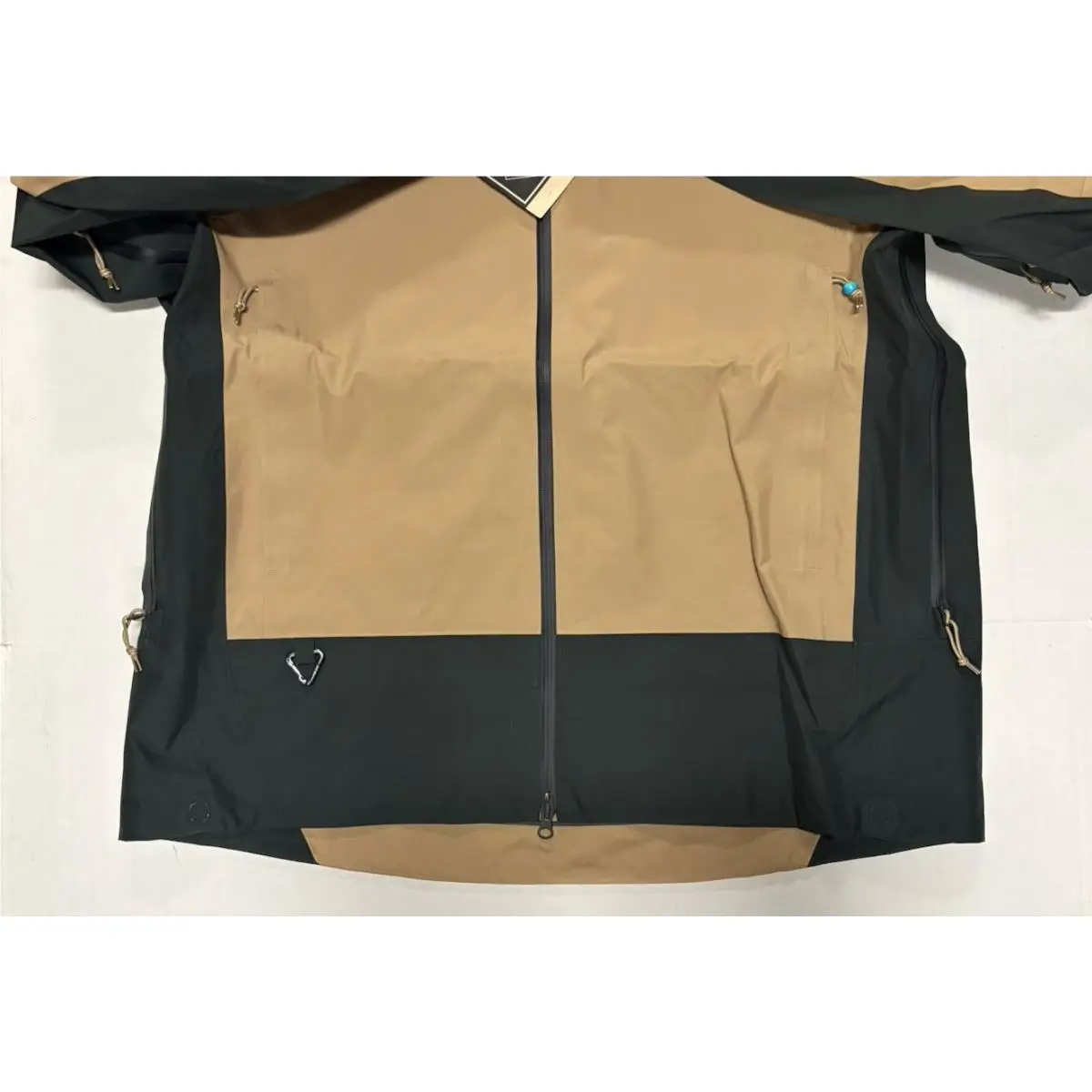 Nike clothing - Gore-Tex - FV8641297 - Beige 2