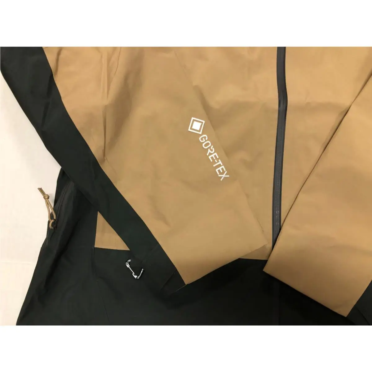 Nike clothing - Nike ACG Misery Ridge Storm-FIT ADV GORE-TEX - Parachute Beige/Anthracite-Summit White (UPC: 197859981397) 0