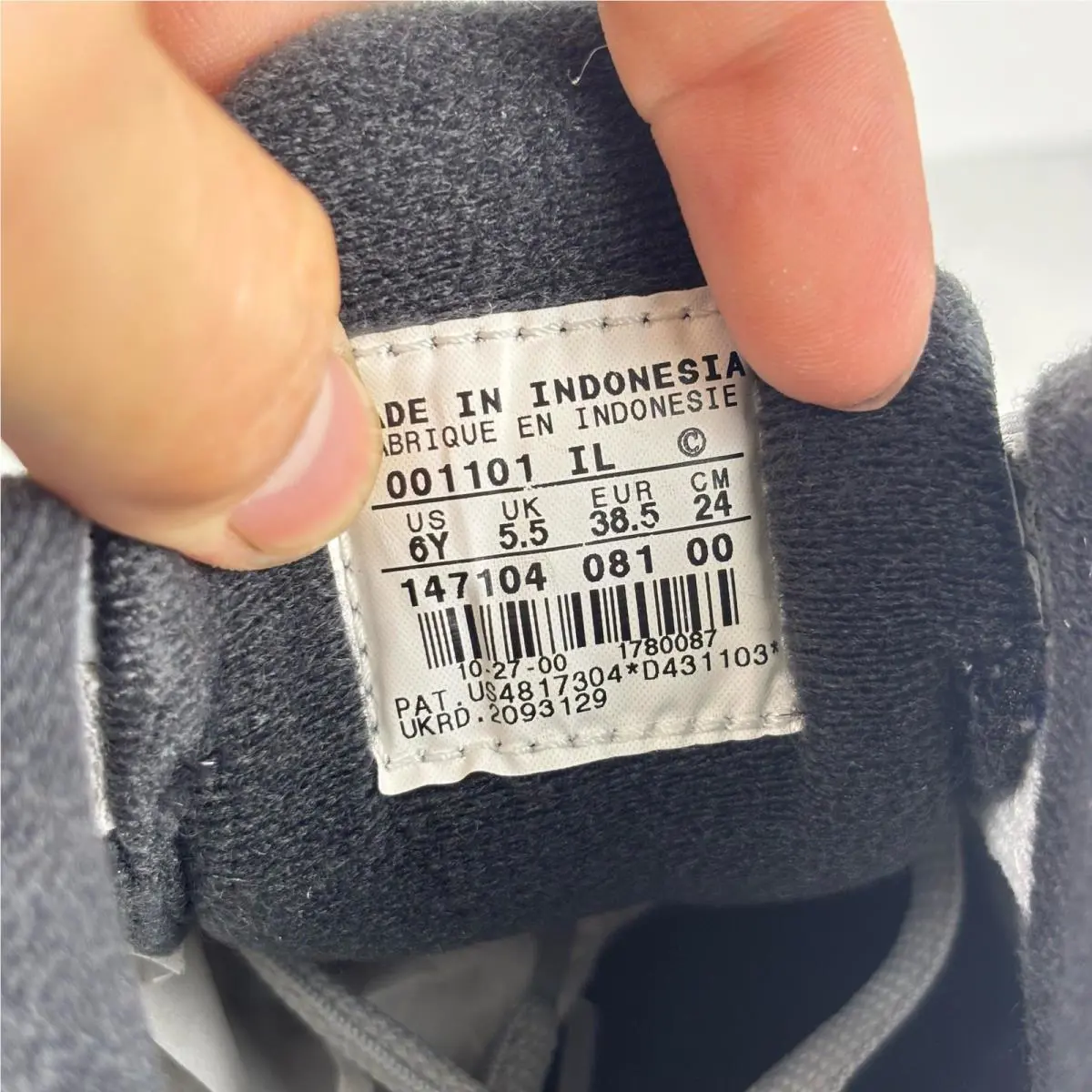 Nike shoes - Gray 4