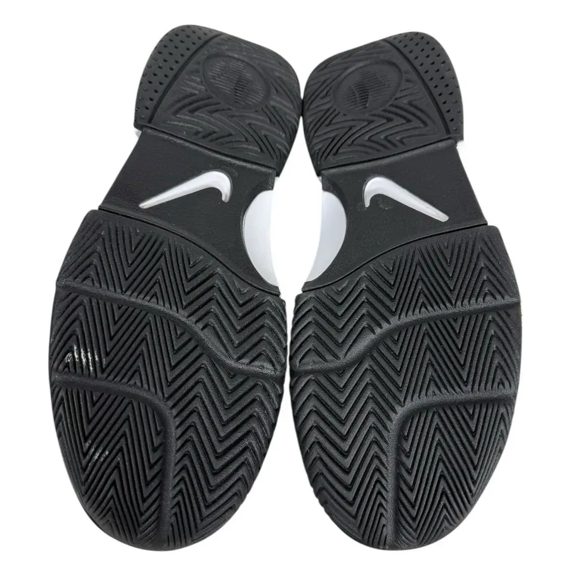 Nike shoes - Black 2