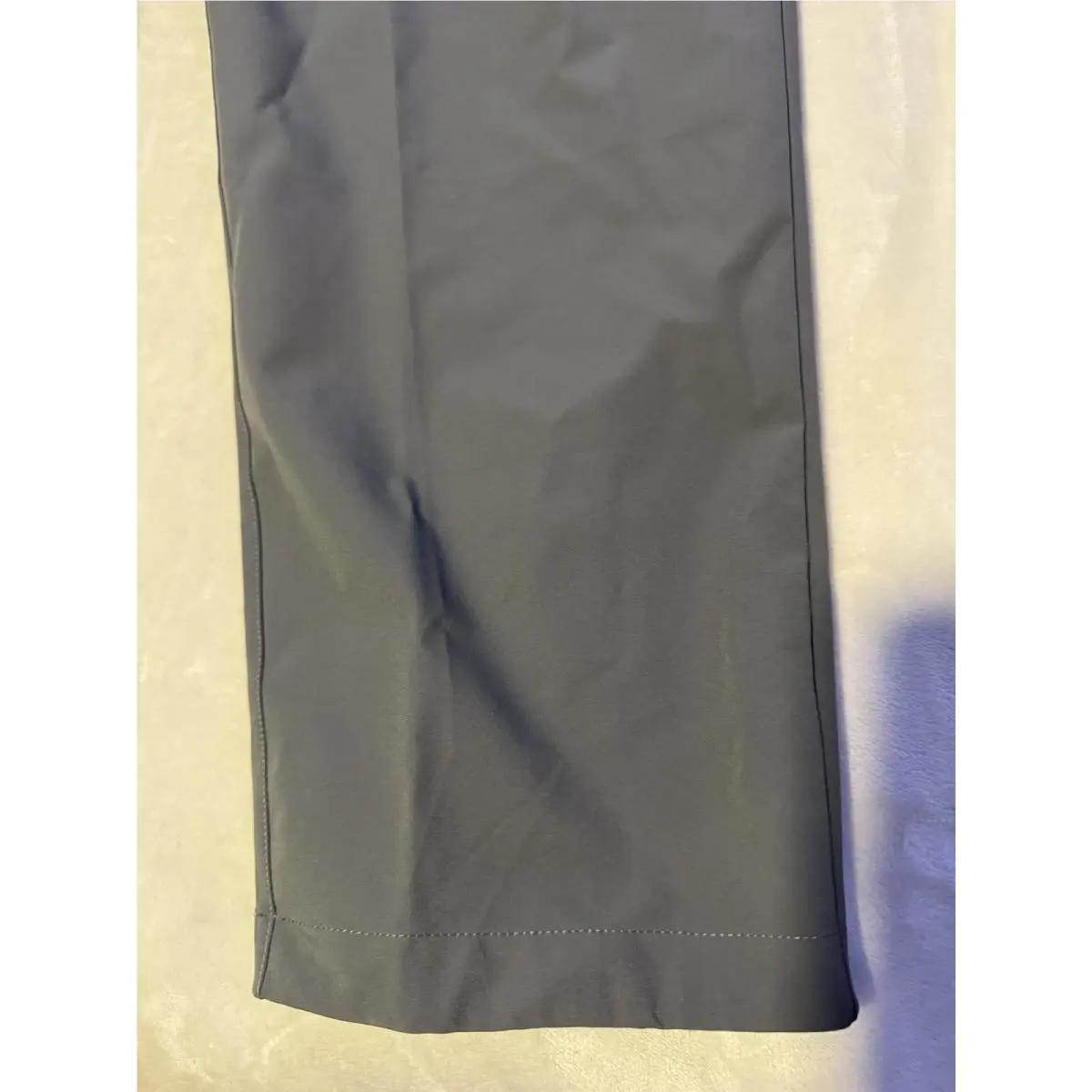 Nike clothing - Gray (UPC: 0198485422261) 0