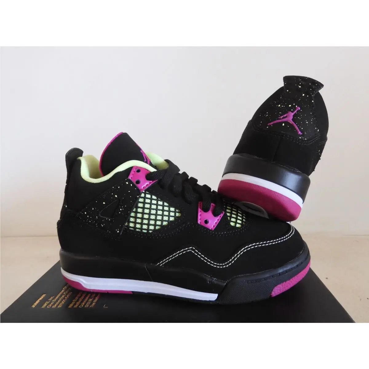 Nike shoes - Air Jordan 4 - Air - Black (UPC: 888408081322) 1