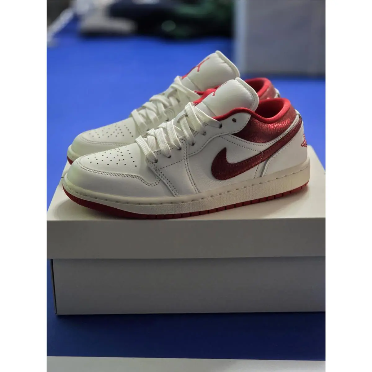 Nike shoes - Air Jordan 1 - Air - White 0