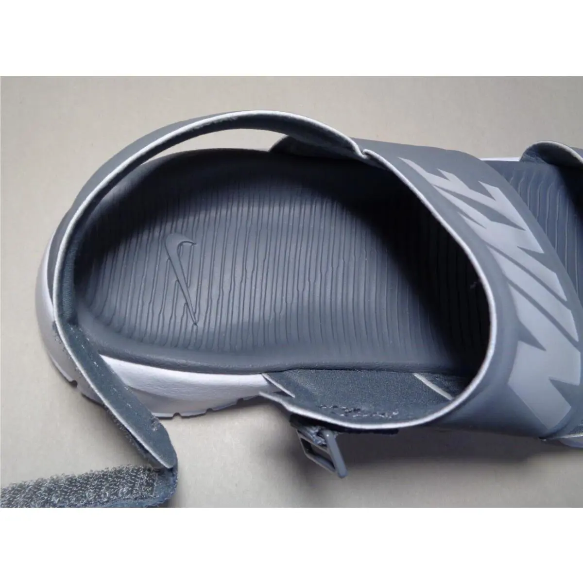 Nike shoes - Gray (UPC: 886912261728) 8