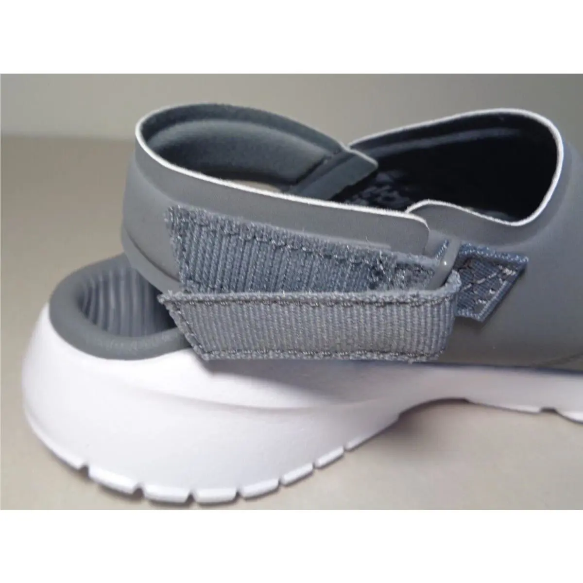 Nike shoes - Gray (UPC: 886912261728) 9