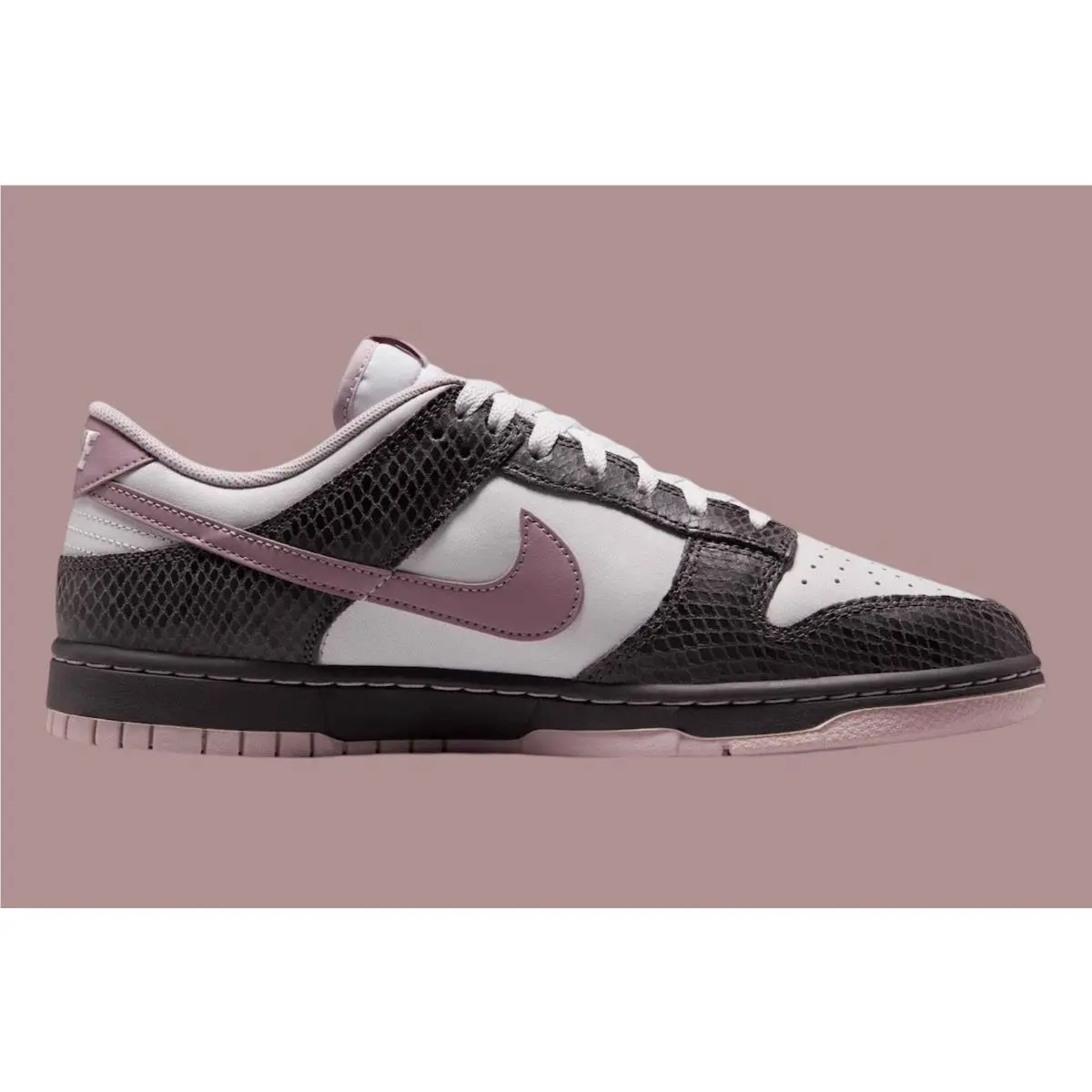 Nike shoes - Multicolor 1
