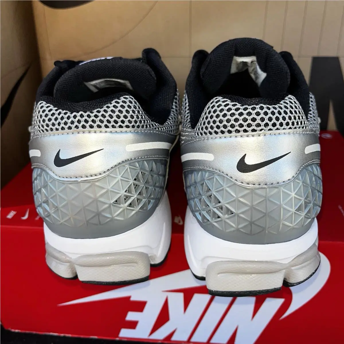 Nike shoes - Nike Zoom Vomero - Zoom Vomero - FJ4151-007 - Metallic Silver/Black 3