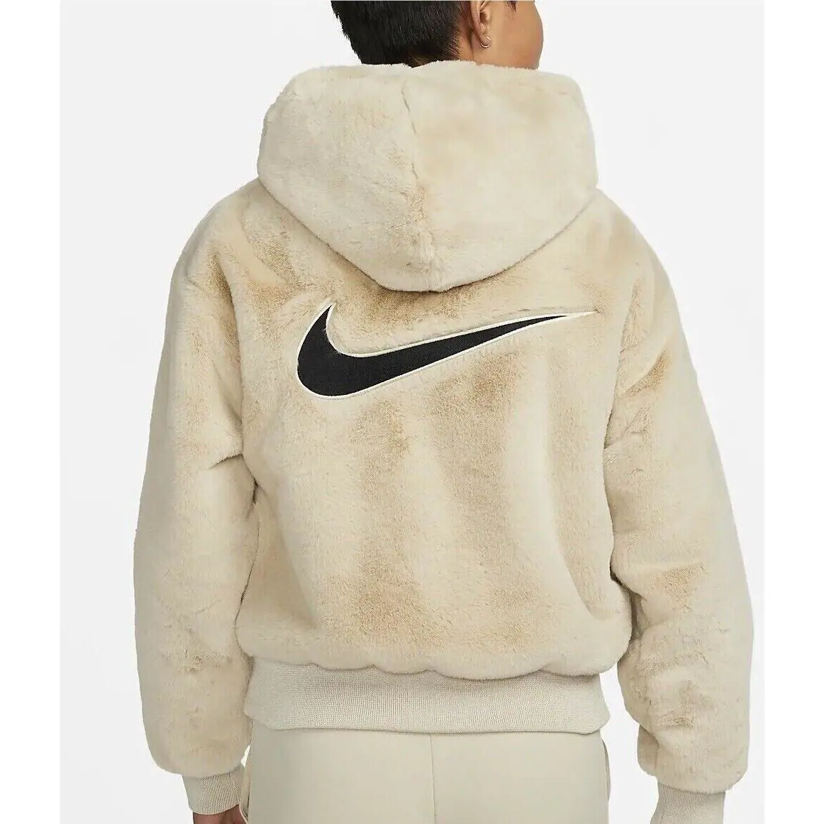 Nike clothing - Beige/Black (UPC: 195242372418) 1