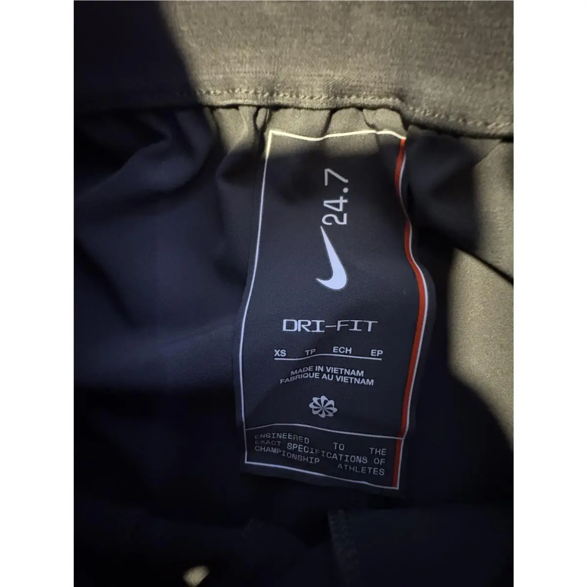 Nike clothing - Gray (UPC: 0198484298027) 4