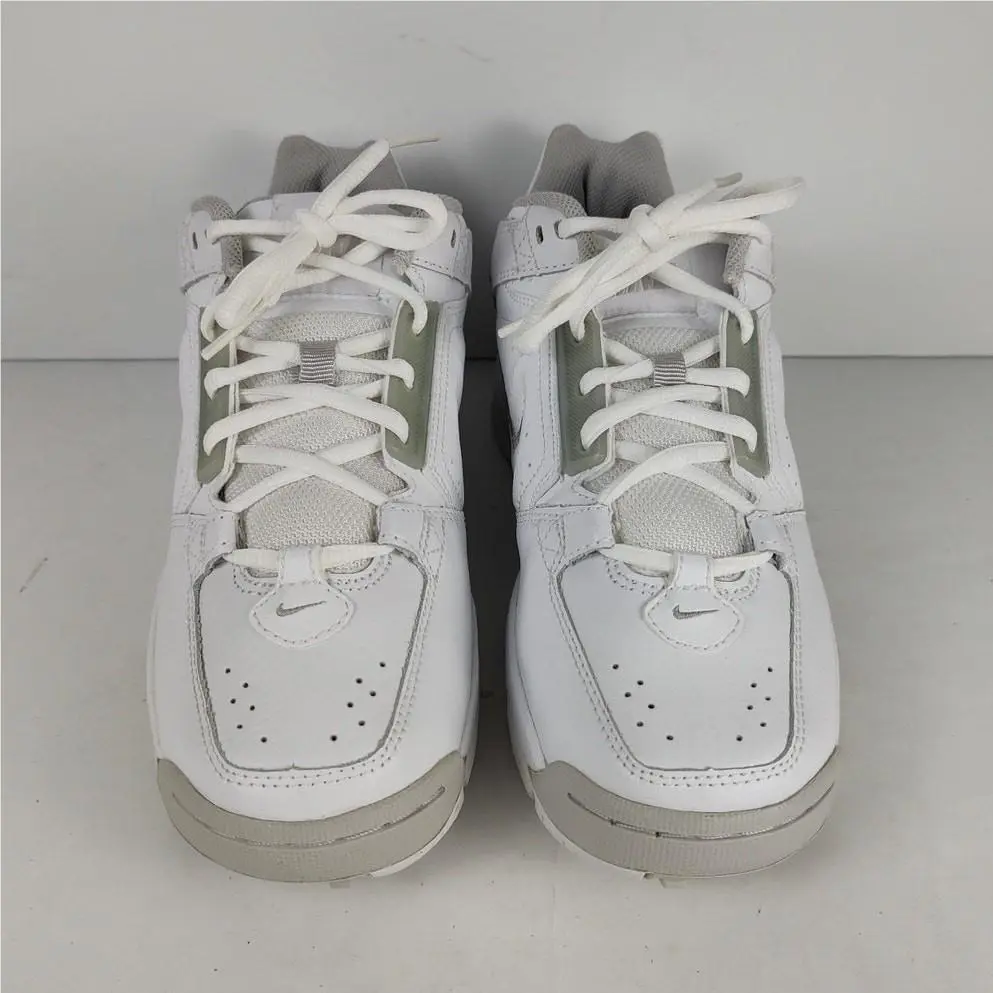 Nike shoes - White 4