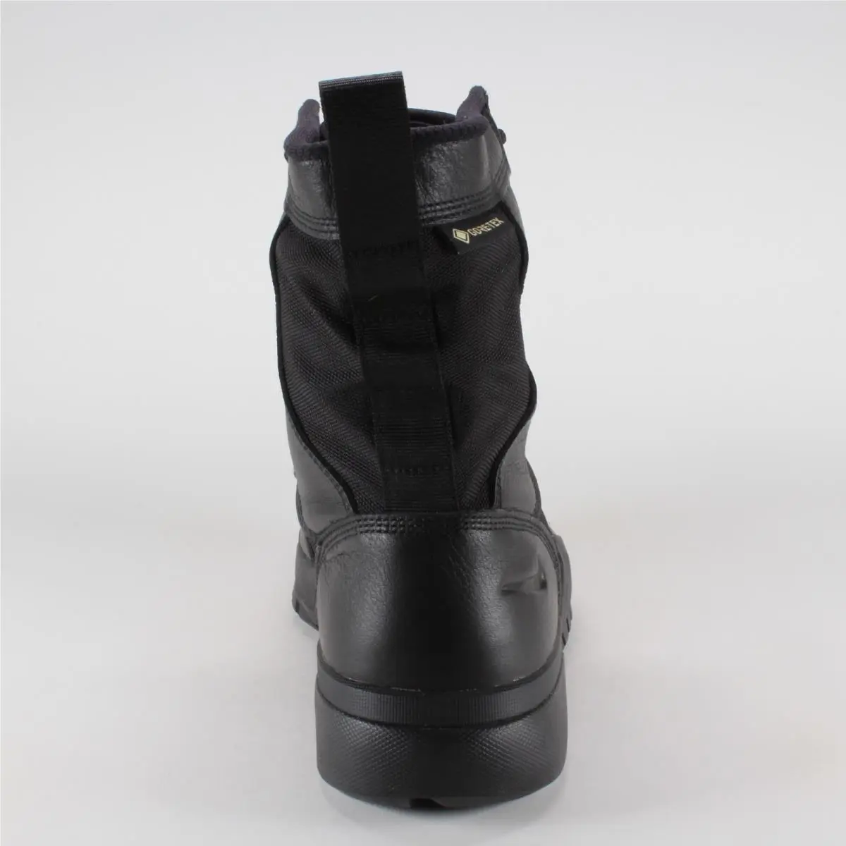 Nike shoes - Nike SFB 6