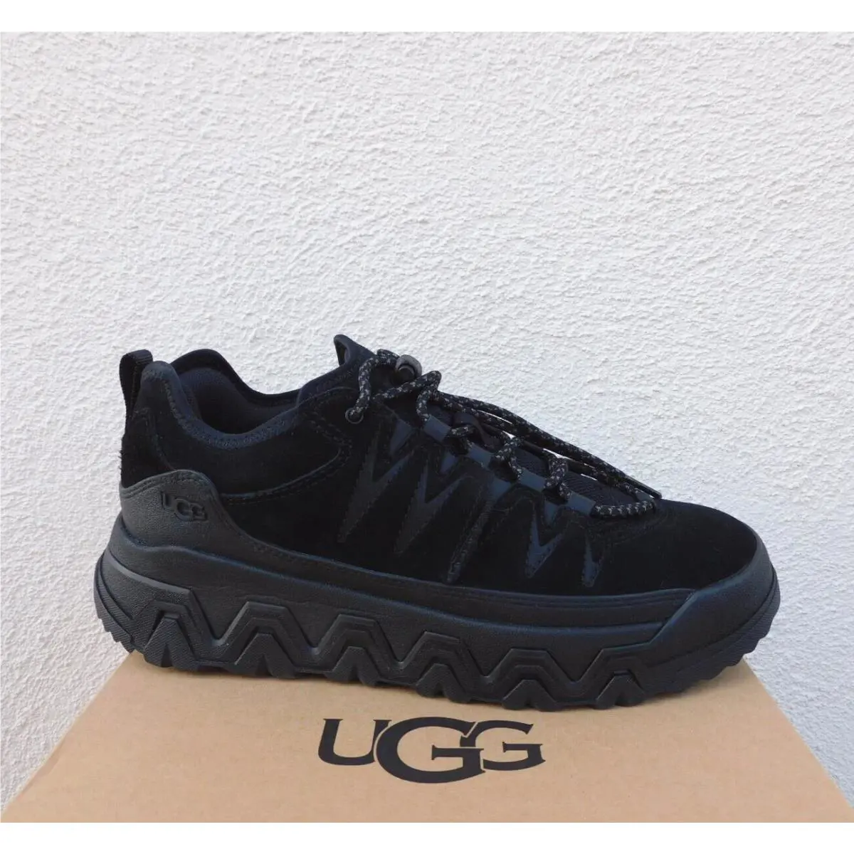 UGG shoes - UGG CapTrail - CapTrail - Black (UPC: 197634326399) 0