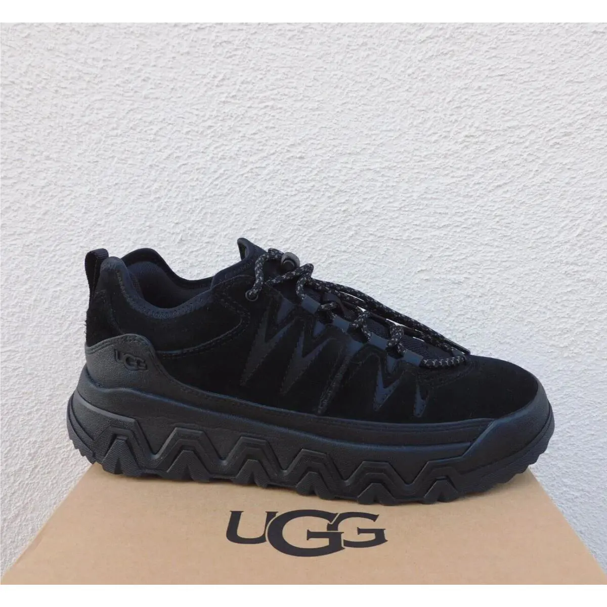 UGG shoes - UGG CapTrail - CapTrail - Black (UPC: 197634326412) 0