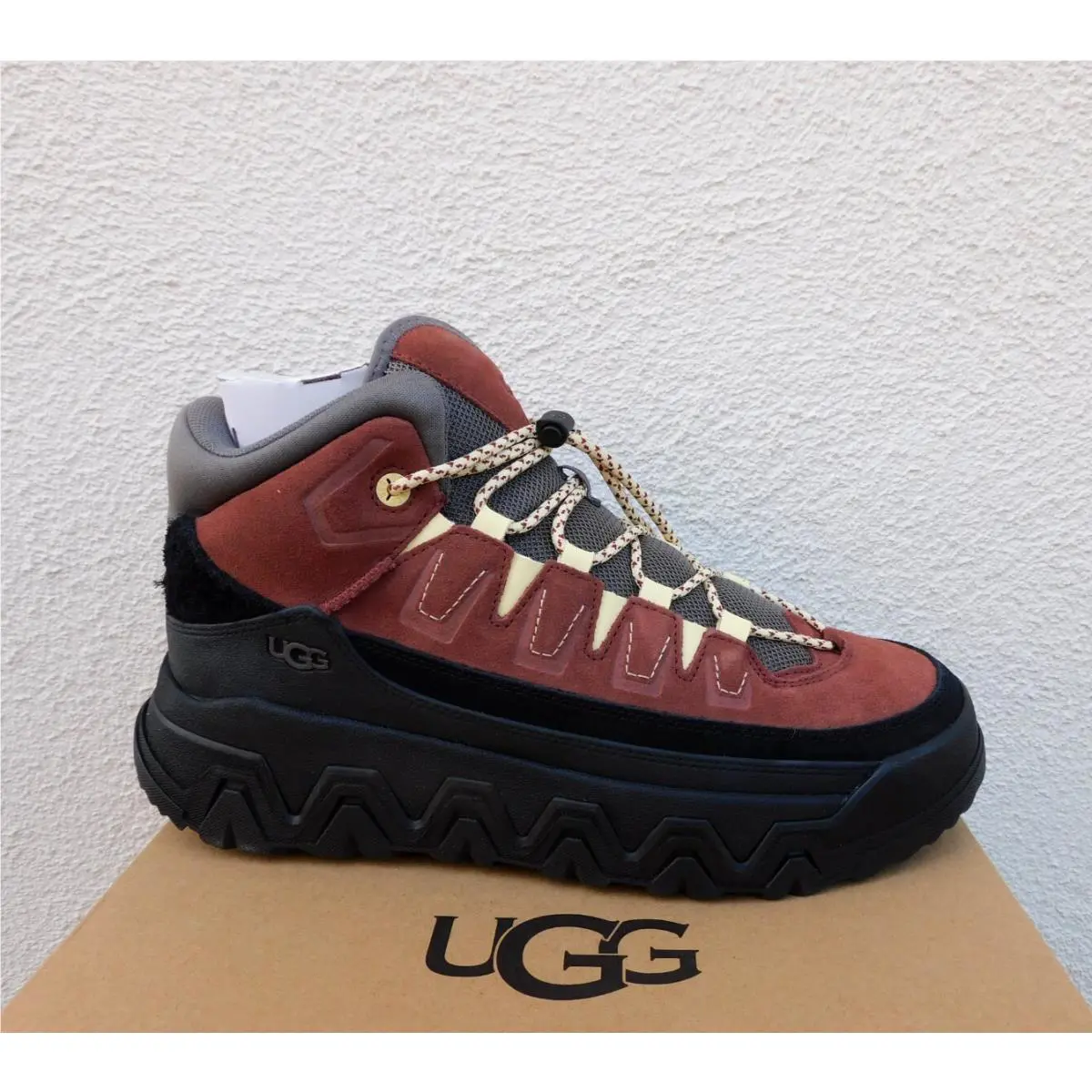 UGG shoes - UGG CapTrail - CapTrail - Red Jasper (UPC: 197634327044) 1