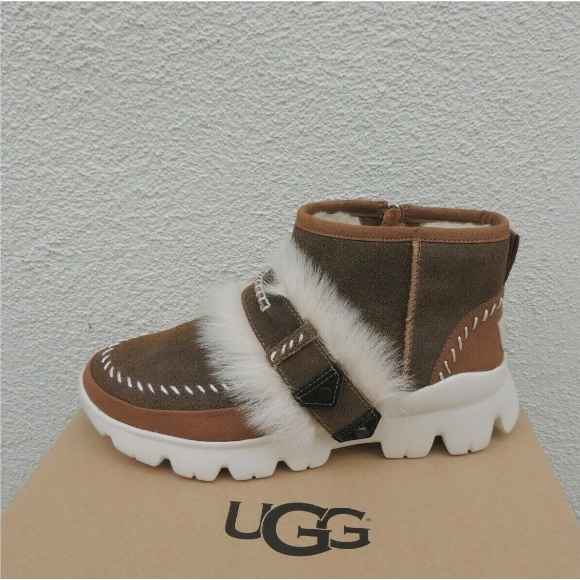 UGG shoes - UGG Fluff punk ankle boot - Chestnut Bomber (UPC: 192410400485) 0