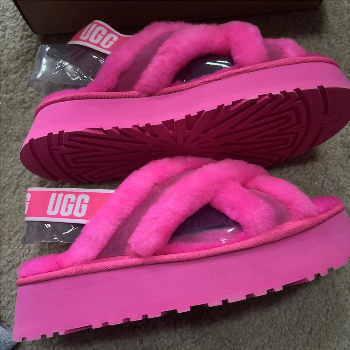 UGG shoes - Ugg Disco Cross - Disco Cross - Pink (UPC: 195719408305) 1