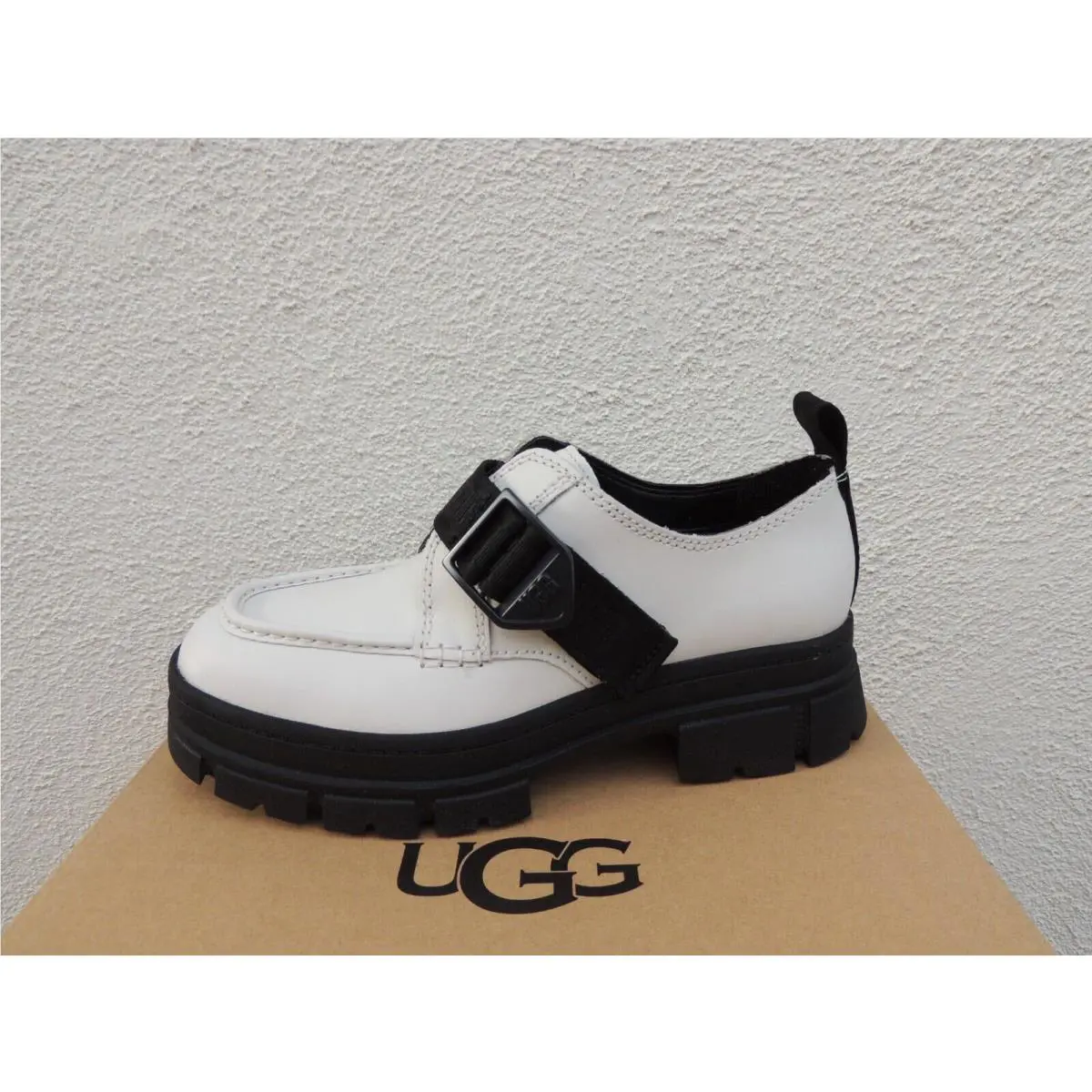 UGG shoes - UGG Ashton Shoe - Ashton Shoe - White (UPC: 195719709815) 0