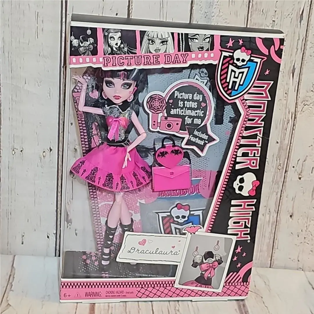 2012 Monster High Picture Day Draculaura