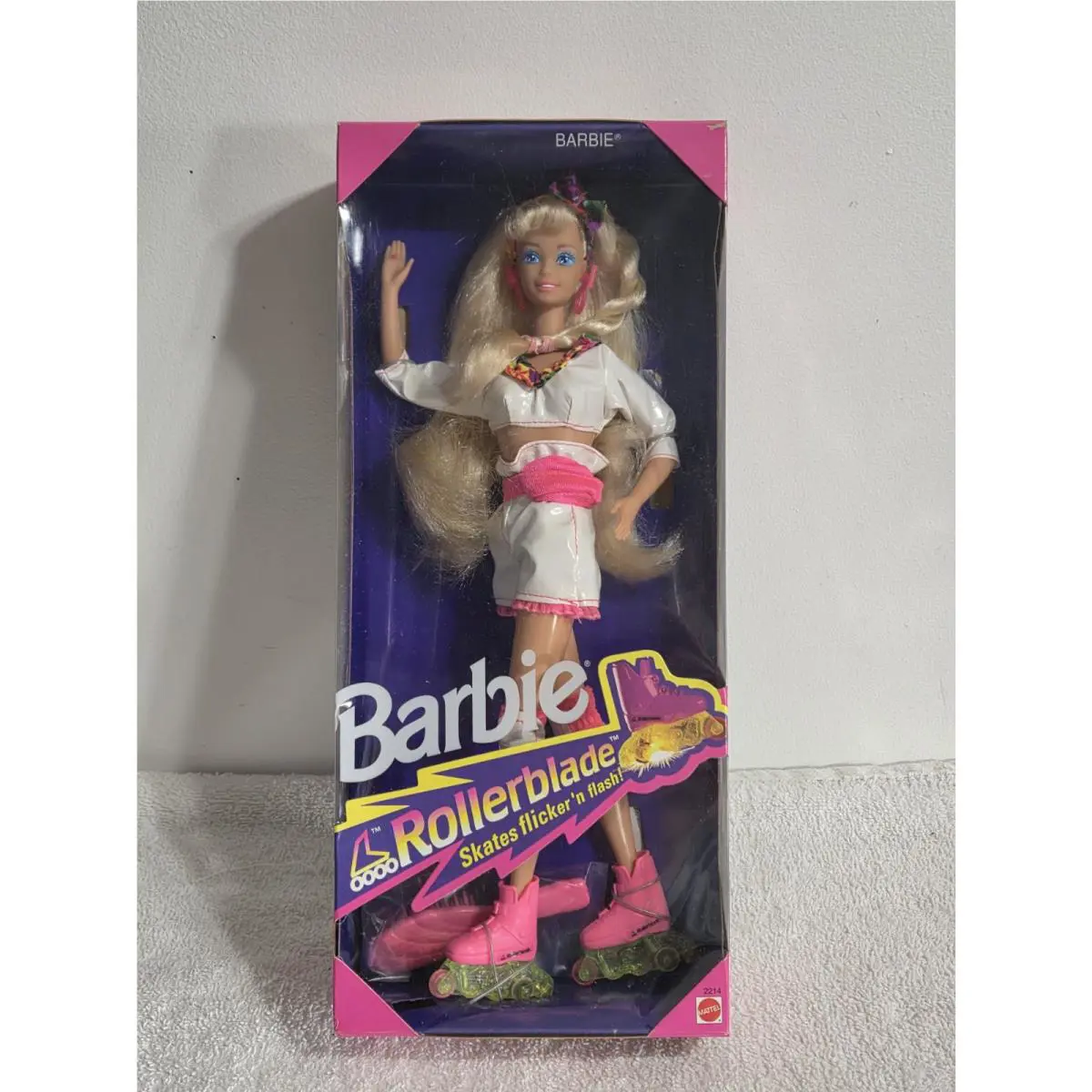 1991 Mattel Barbie Rollerblade Doll Skates Flicker `n Flash Nrfb 2214