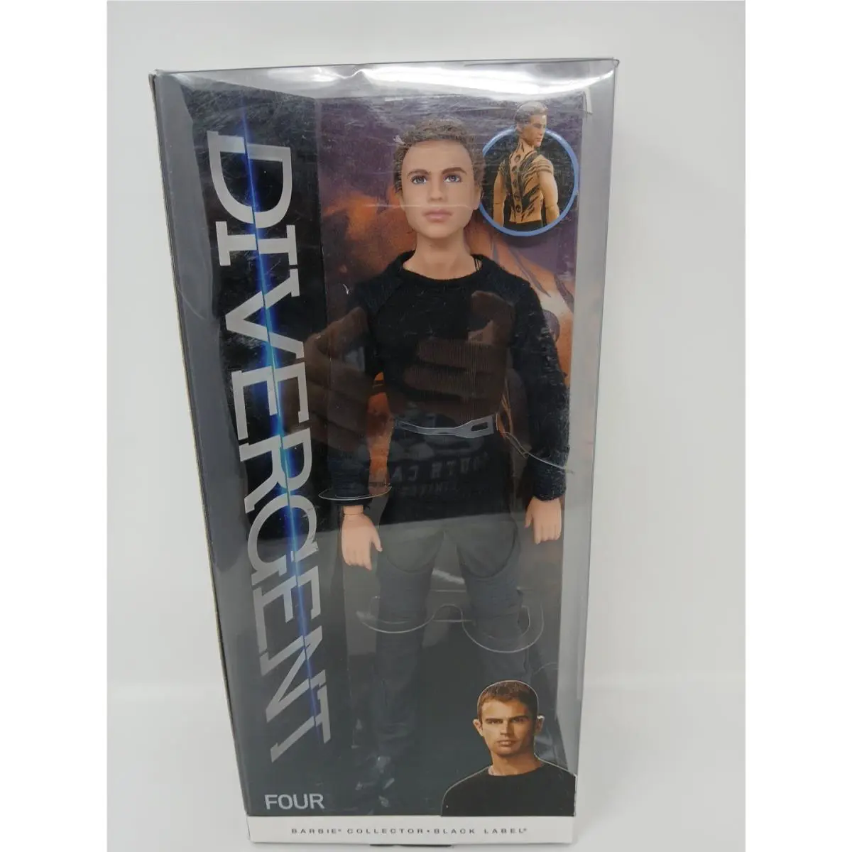 2012 The Barbie Look ON The Red Carpet - Black LABEL-X9193- Box