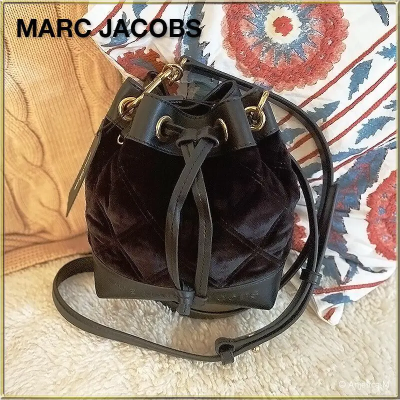Marc Jacobs The Bucket Bag Quilted Crossbody Bag M0016731 Black