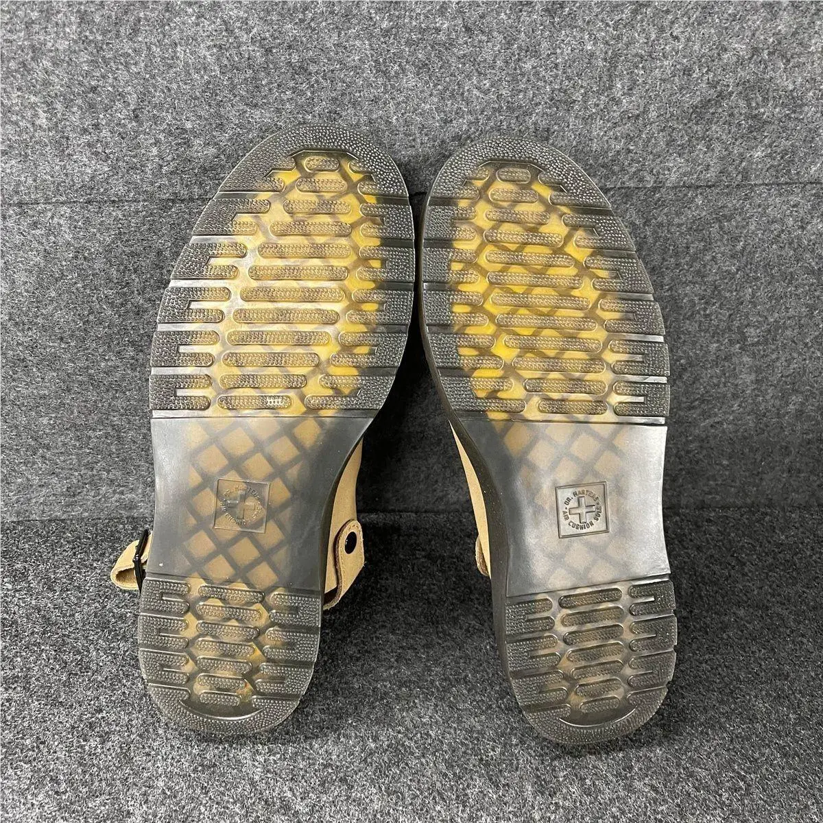 Dr. Martens shoes - vs-181003 - vs-181003 - Brown (UPC: 190665653922) 3