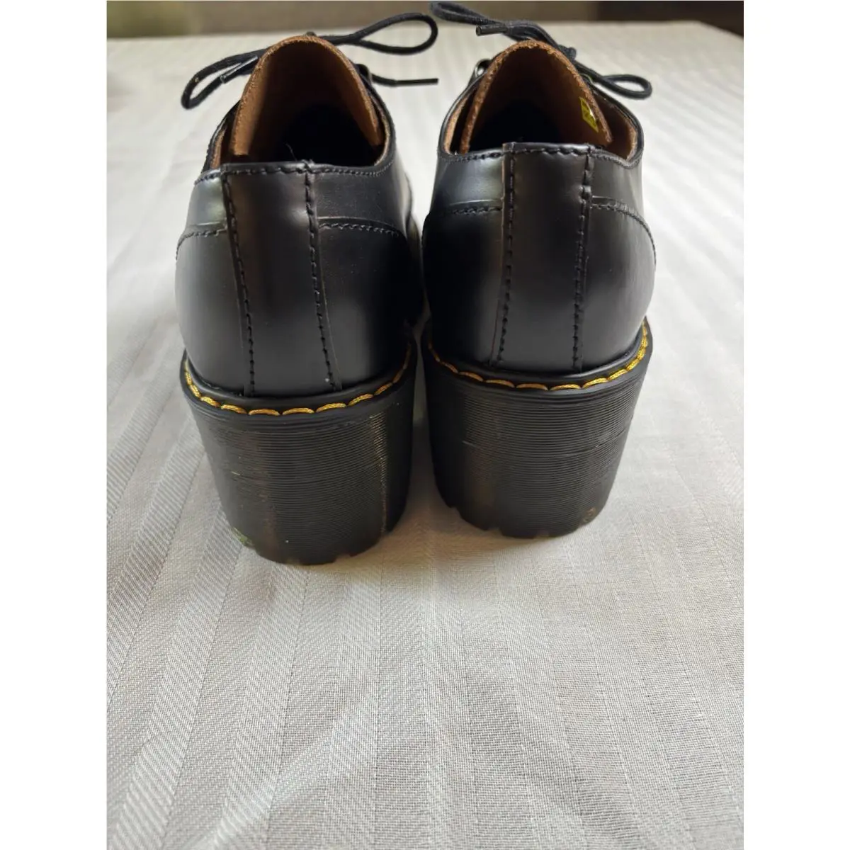 Dr. Martens shoes - Dr. Martens Leona - Martens Leona - Black 2