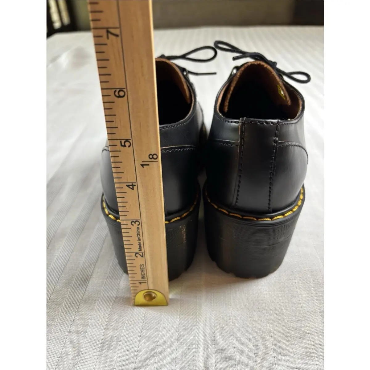 Dr. Martens shoes - Dr. Martens Leona - Martens Leona - Black 3