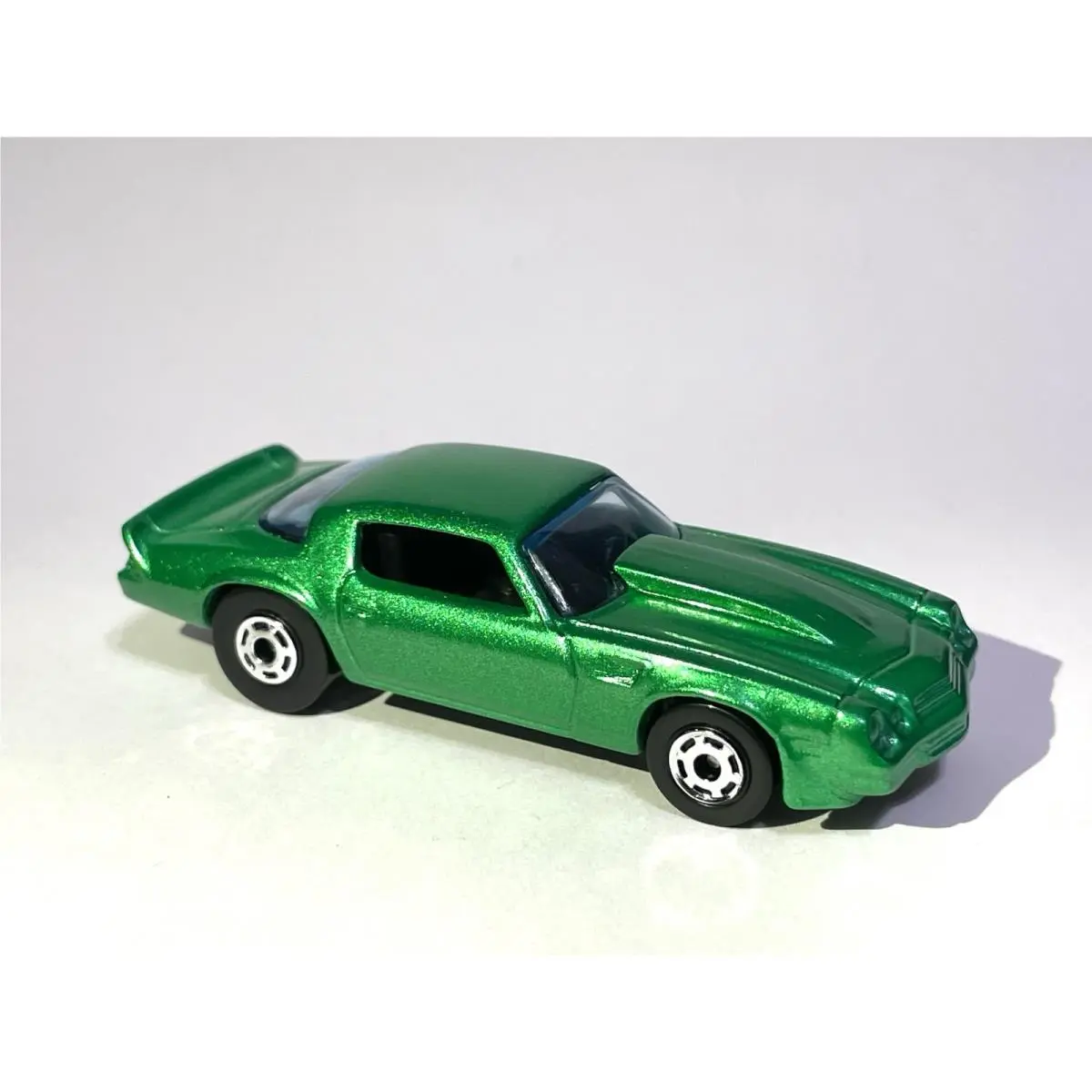Custom Made Hot Wheels The Hot Ones ‘81 Camaro • Metallic Green