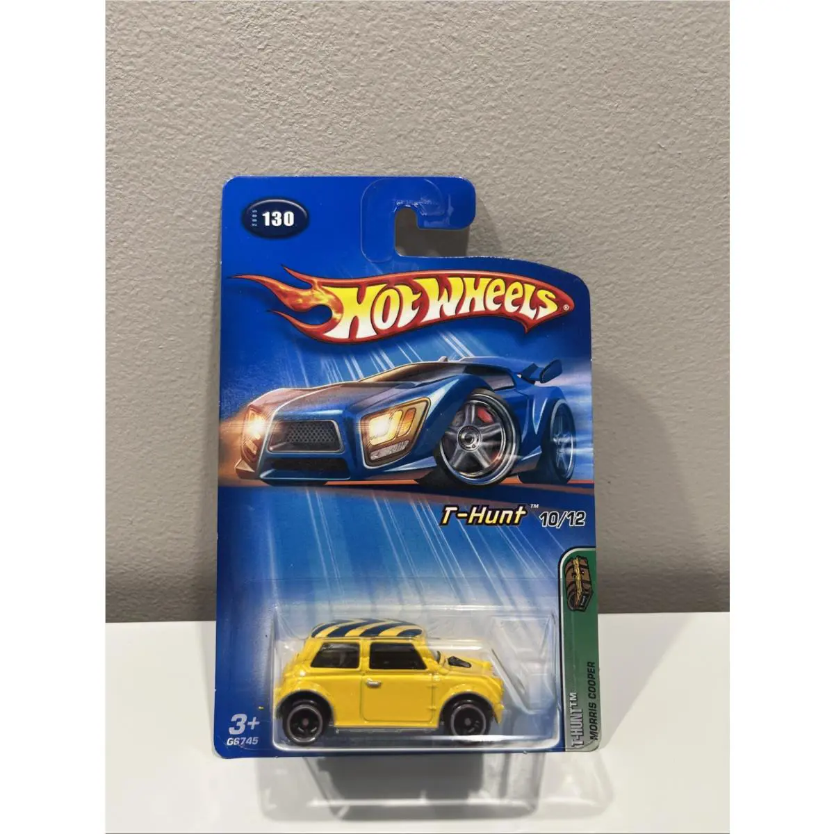 2005 Hot Wheels Treasure Hunt 10/12 Morris Mini Cooper Yellow Real Riders A8