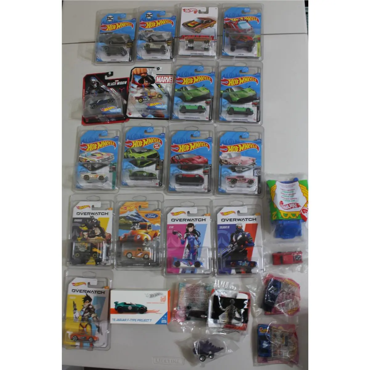 24 Hot Wheels All Mcdonald`s Happy Meal ID Jaguar Marvel Overwatch Batman
