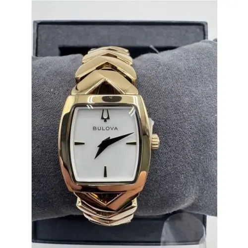 Elegant Bulova Classic Women`s Pearl Dial Quartz Watch 97L183