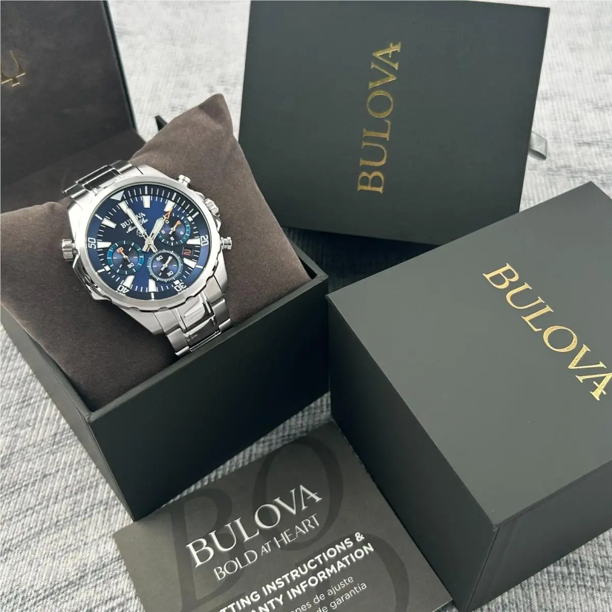Bulova Marine Star 96B256 Blue Dial Chronograph Men`s Quartz Watch 43mm