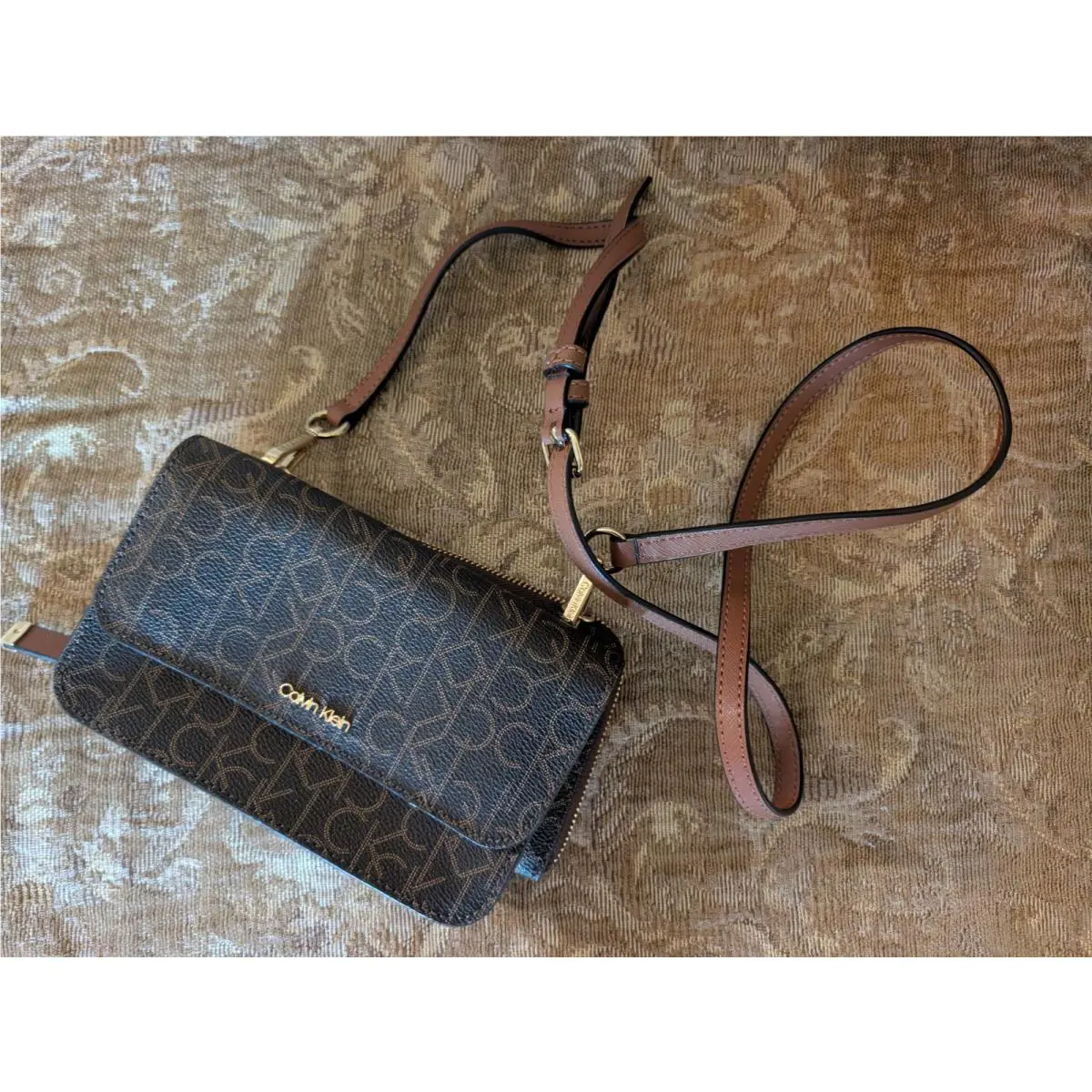 Calvin Klein Signature Logodual Compartment Crossbody Phone Wallet Gold Hardware