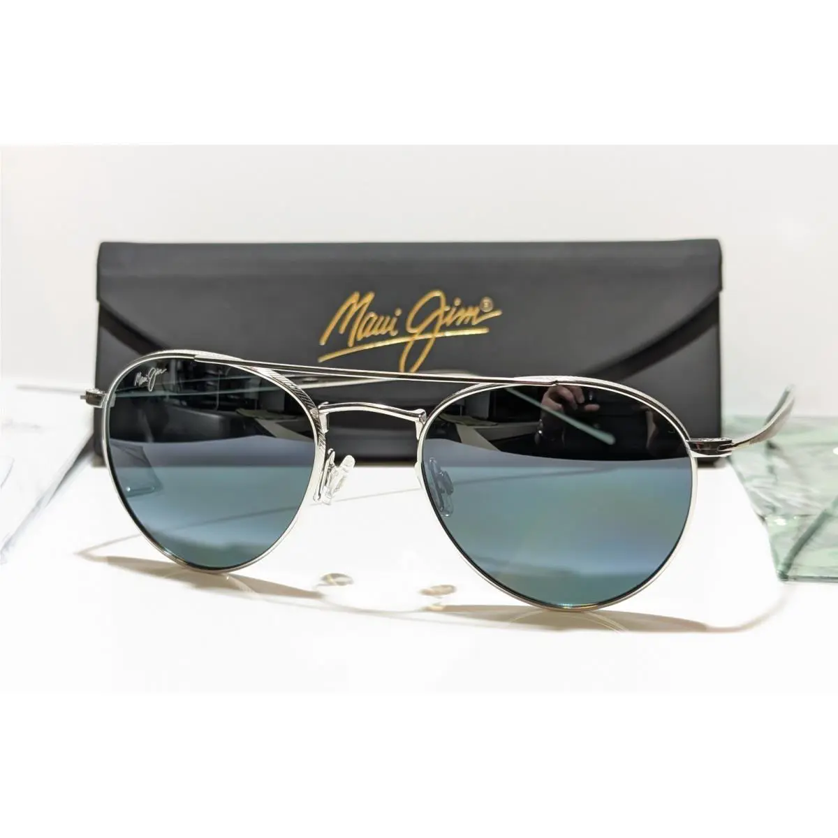 Maui Jim Pisces Silver Titanium Aviator Polarized Grey Lens Sunglass 548N-17