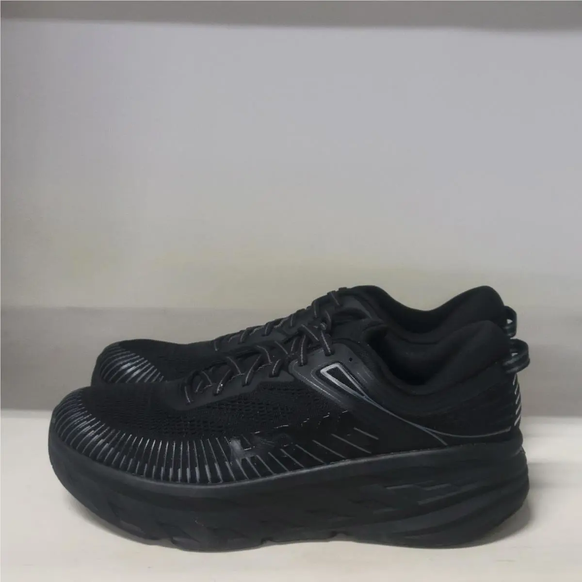 Hoka shoes - Hoka One One Bondi 7 - 1110518/BBLC - Black 2