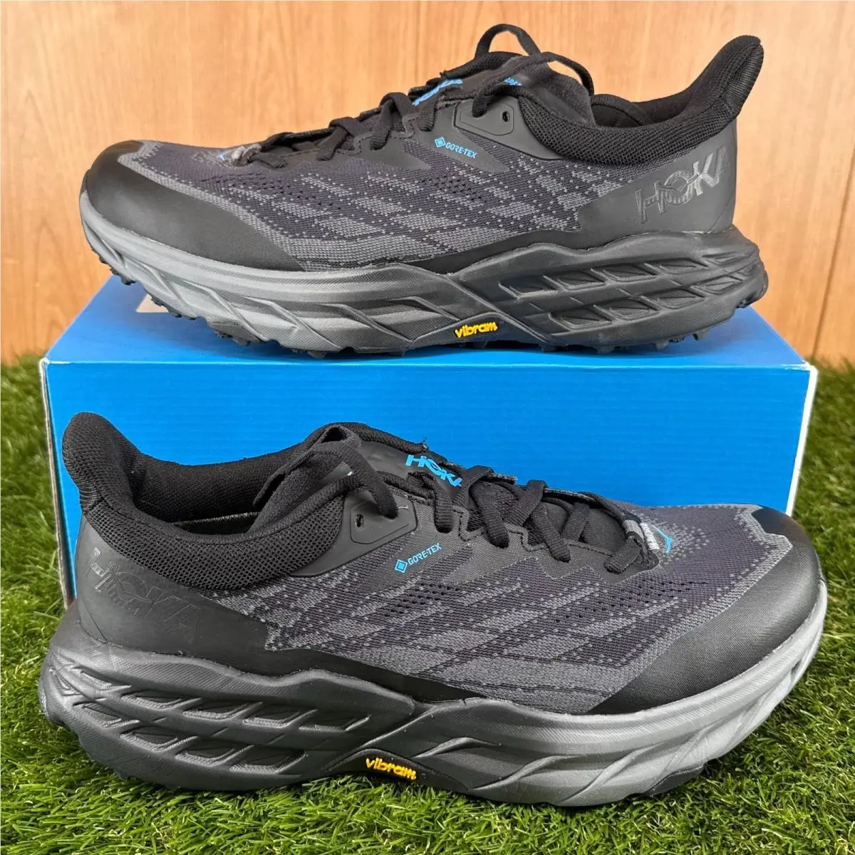 Hoka Speedgoat 5 Gore-tex Black Blue Trail Shoes 1127912-BBLC Men`s Size 8.5