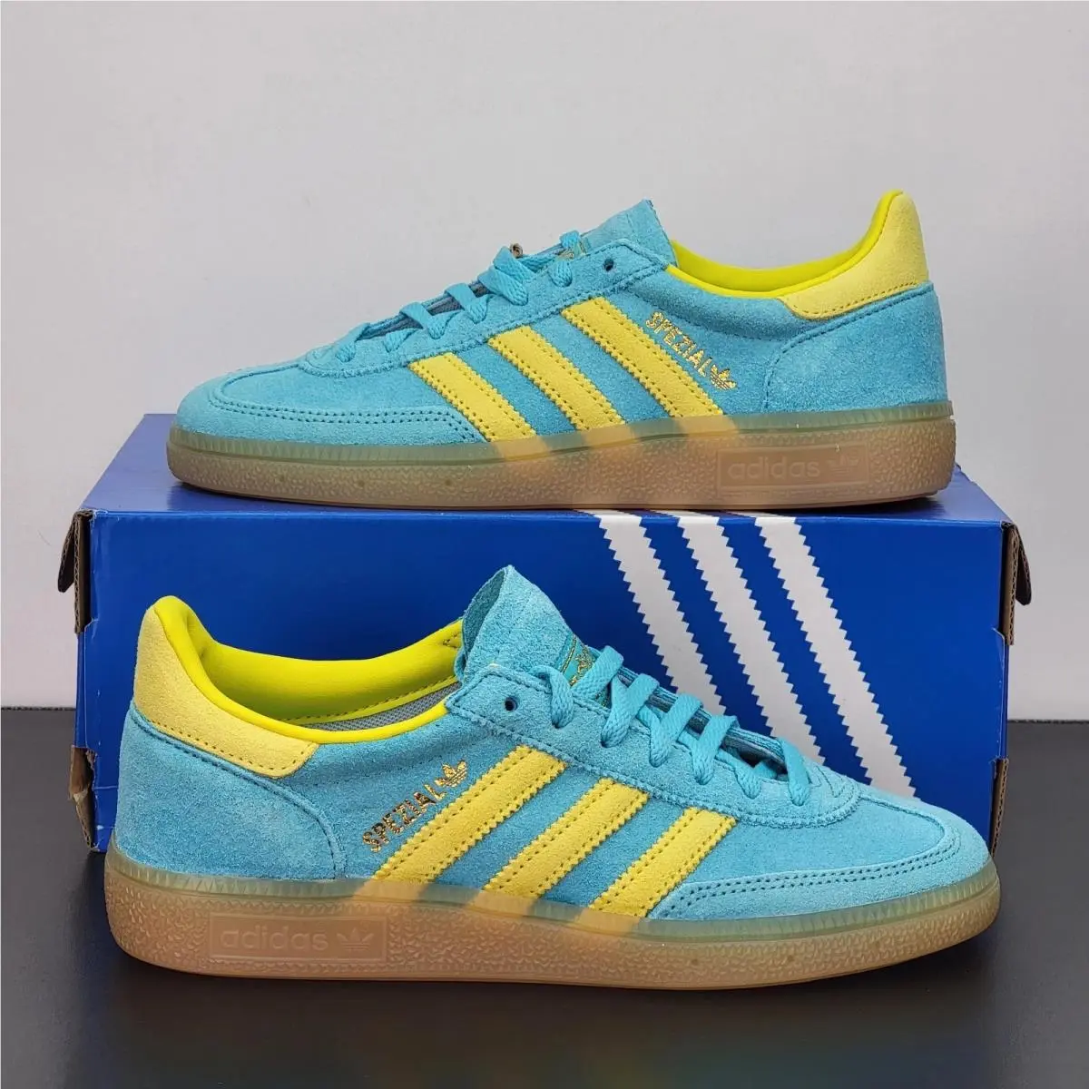 Adidas Handball Spezial Women`s Indoor Shoes Blue Glow Yellow JR7351