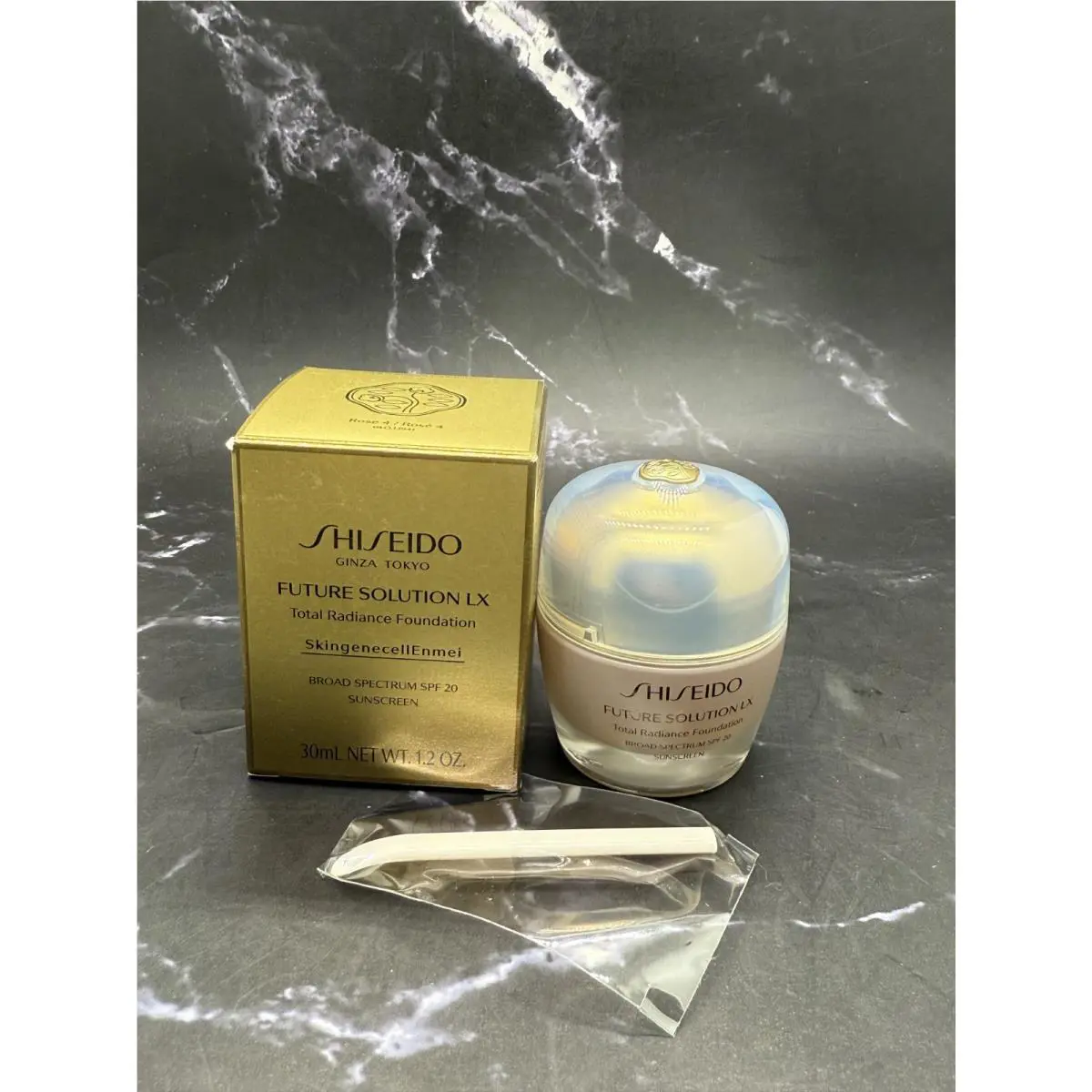 Shiseido Future Solution LX Total Radiation Foundation - Rose 4 - 1.2 oz - Box