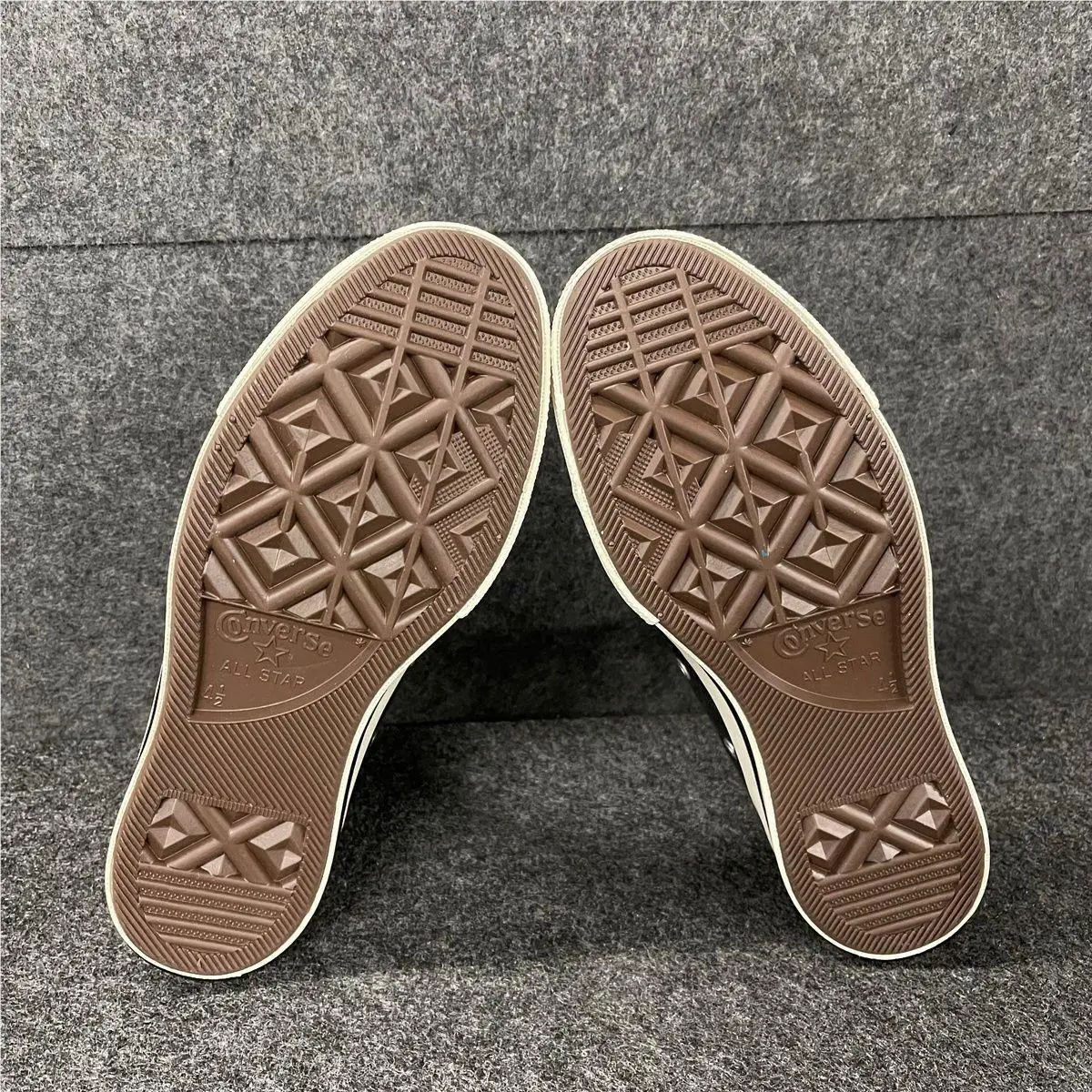 Converse shoes - vs-181455 - vs-181455 - Brown (UPC: 194435785677) 0