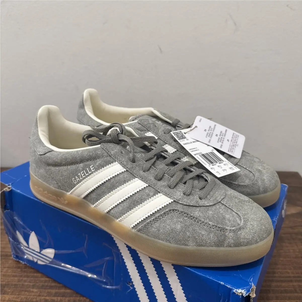 Adidas Originals Gazelle Indoor Women 10 Sneakers Grey White Gum IH7033