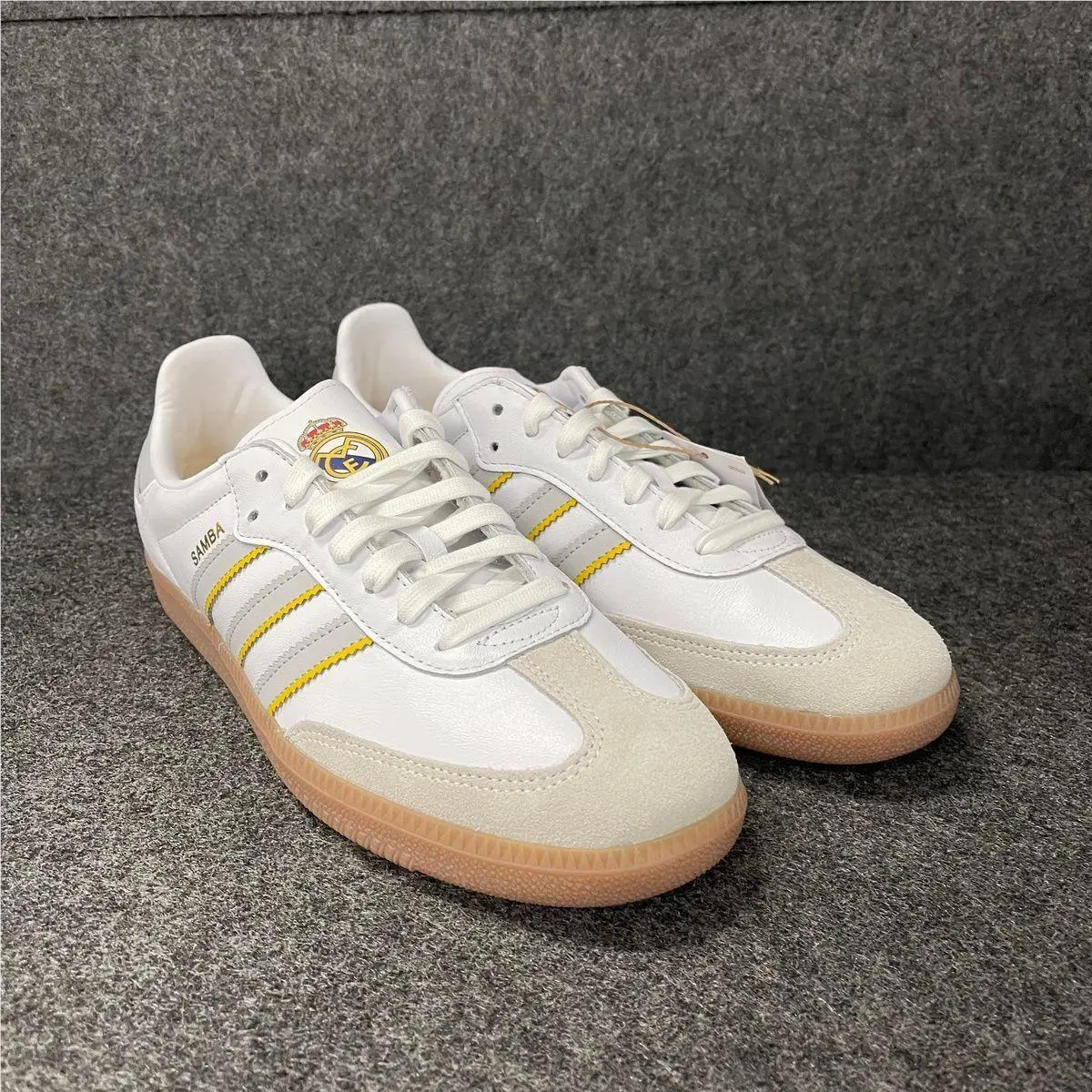 Adidas shoes - VS181934 - vs-181934 - White (UPC: 197617253537) 7