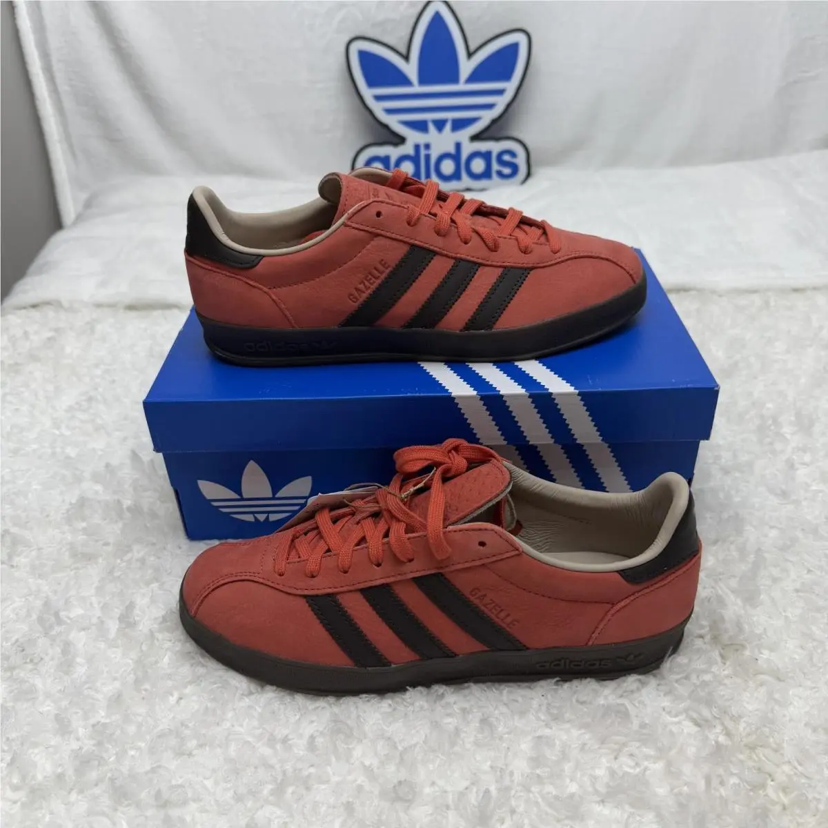 Adidas Gazelle Indoor Pro Crew Red Charcoal JR8839 - Size 8