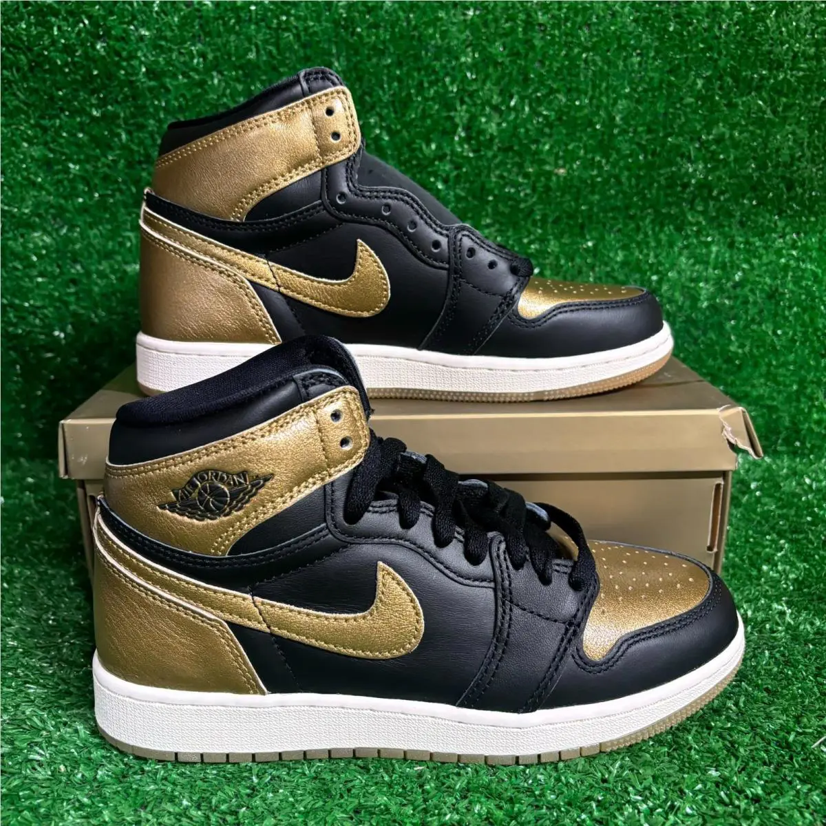 Nike shoes - Air Jordan 1 - Air - Black 0